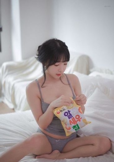 亚洲制服欧美自拍另类_720高清在线