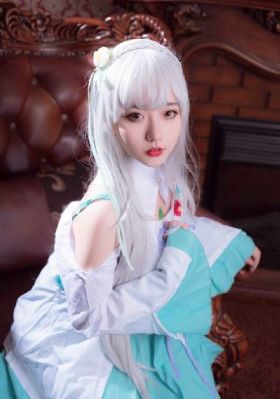欧美女色图_720完整视频观看