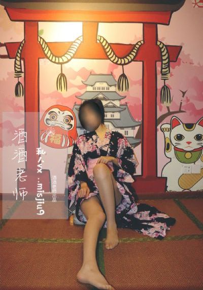 欧美化妆照片图片_4K手机在线观看