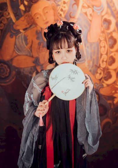 欧美辣妹丰乳肥臀图片_国产剧日韩电影在线