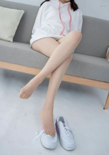 办公室扒开奶罩揉吮奶头a片久久_高清在线观看高清