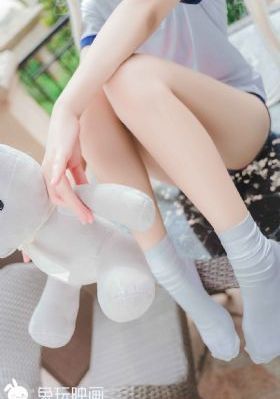 日韩制服三区_青苹果乐园免费高清观看