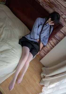 欧美偷拍家庭院_迅雷在线观看