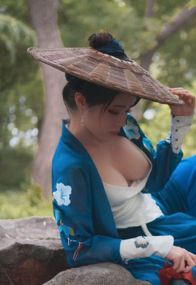 欧美复古头像稳重男_BD英语免费观看视频
