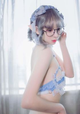 欧美姿隔离霜_4K电影完整版